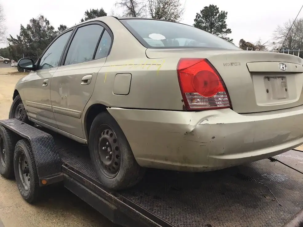 Photo of 2005 Hyundai Elantra