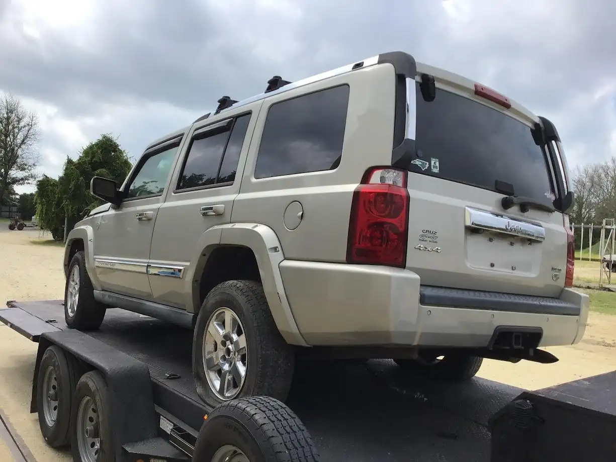 Photo of 2008 Jeep Commander