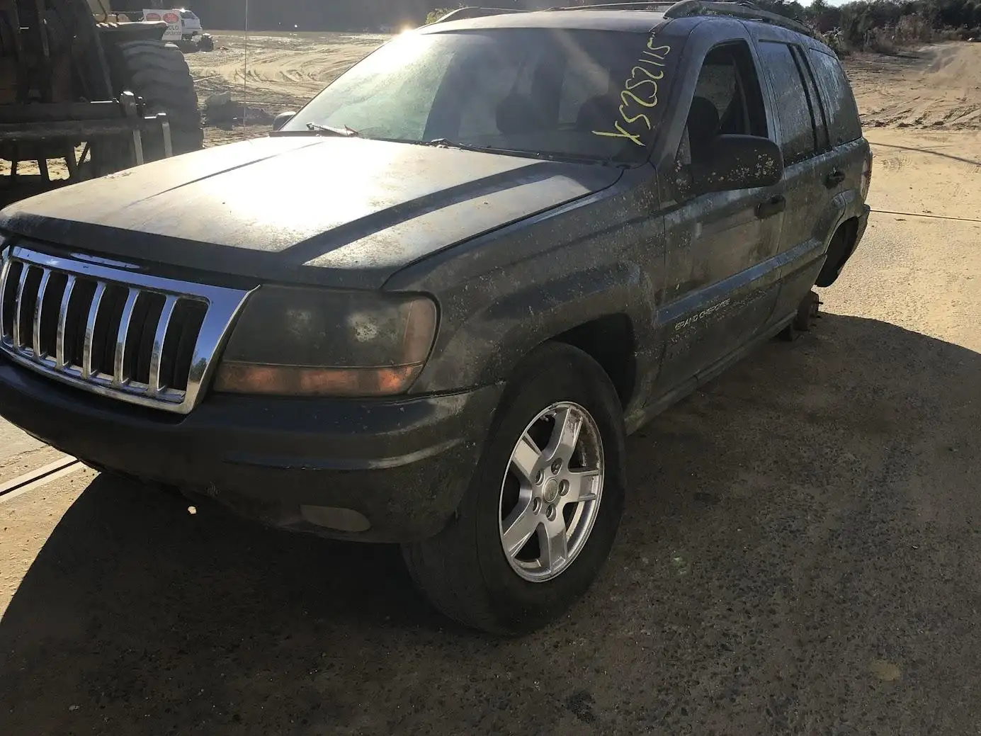 Photo of 2004 Jeep Grand Cherokee