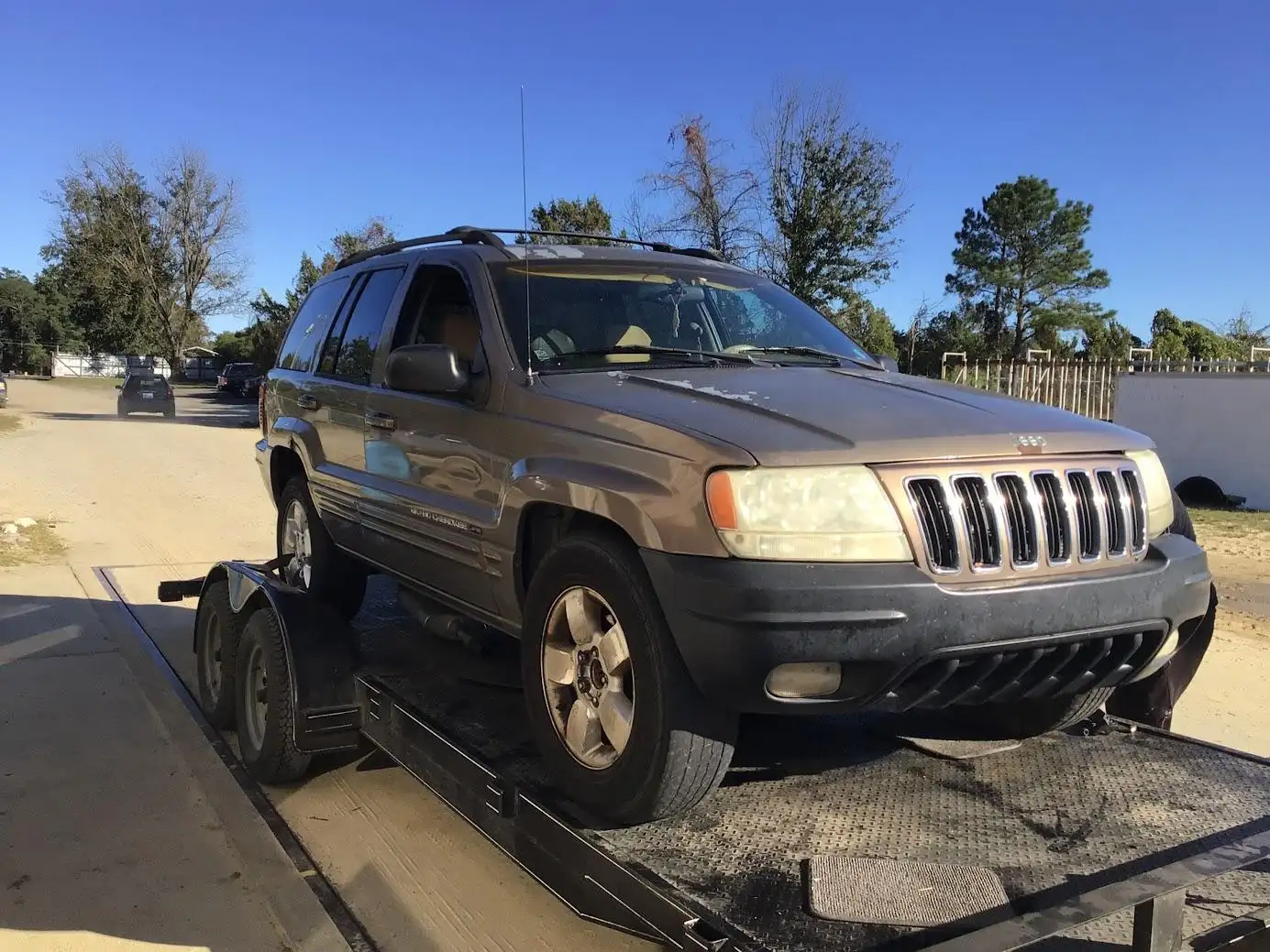 Photo of 2001 Jeep Grand Cherokee
