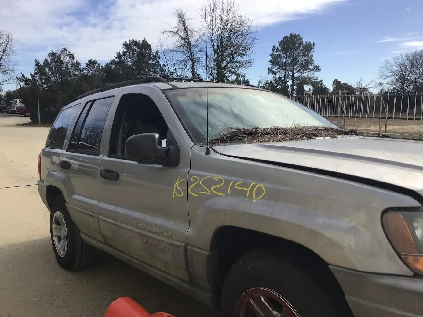 Photo of 2000 Jeep Grand Cherokee