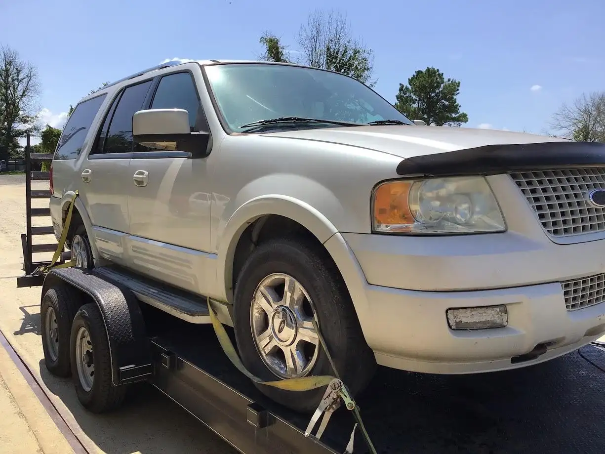 Photo of 2005 Lincoln Navigator
