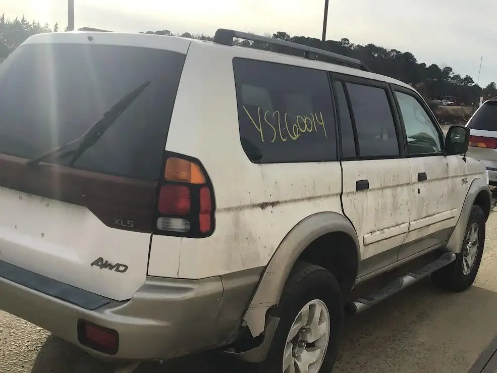 Photo of 2002 Mitsubishi Montero Sport
