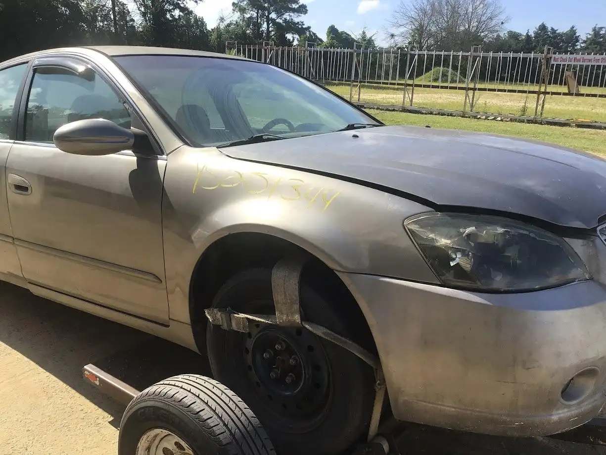 Photo of 2005 Nissan Altima