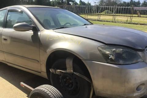Photo of 2005 Nissan Altima