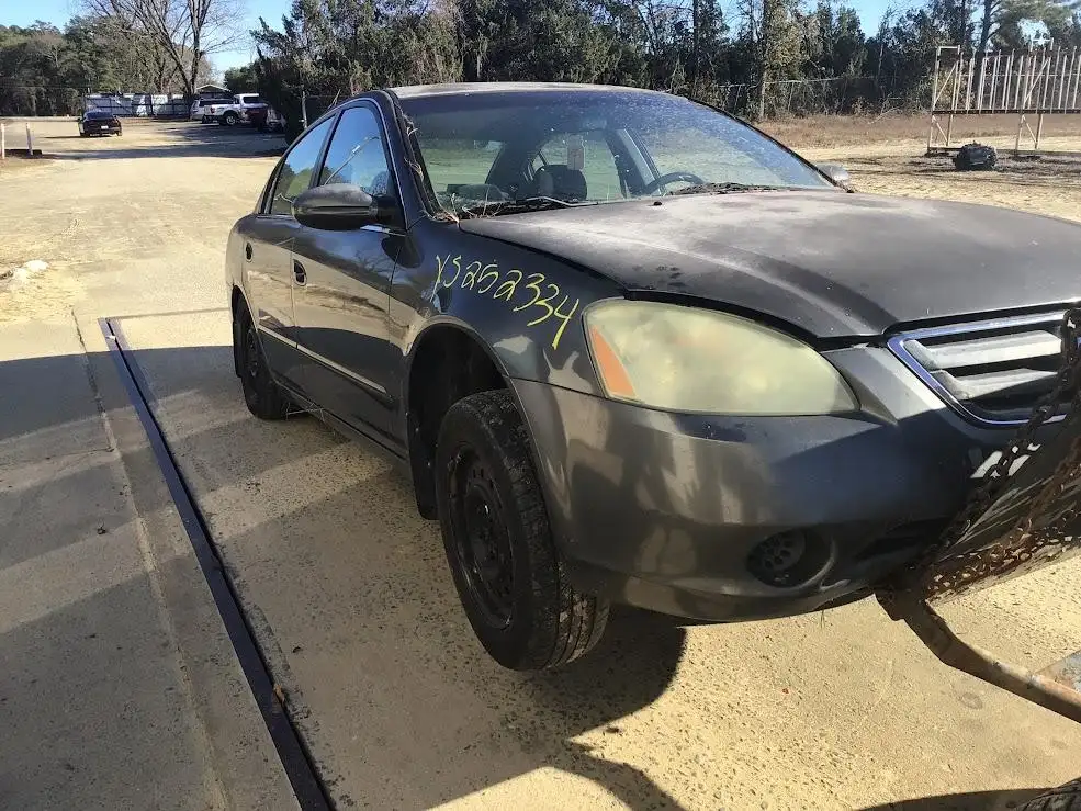 Photo of 2004 Nissan Altima