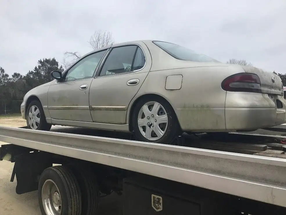 Photo of 1996 Nissan Altima