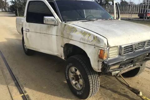 Photo of 1995 Nissan Nissan Pickup