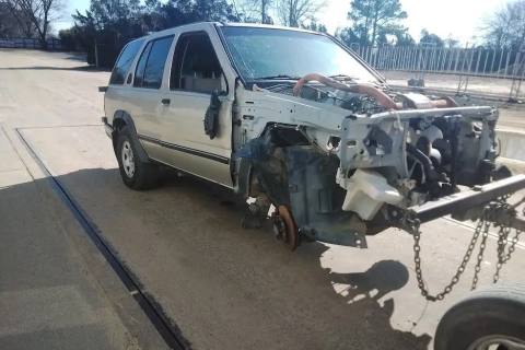 Photo of 1998 Nissan Pathfinder