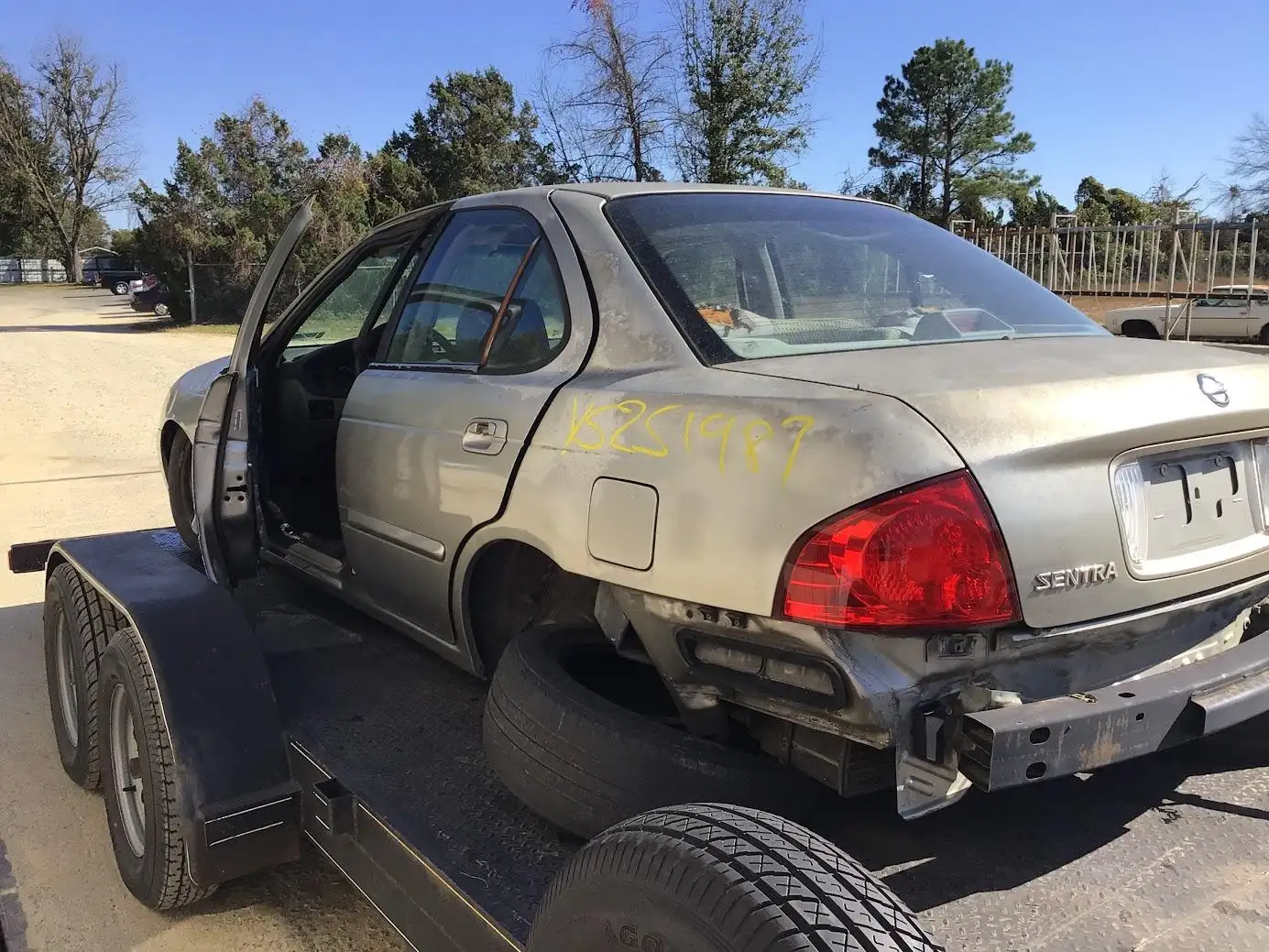 Photo of 2004 Nissan Sentra