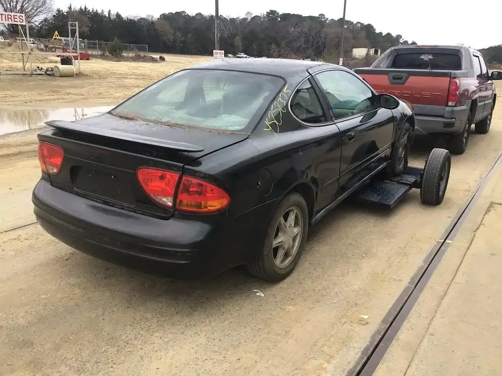 Photo of 2001 Oldsmobile Alero