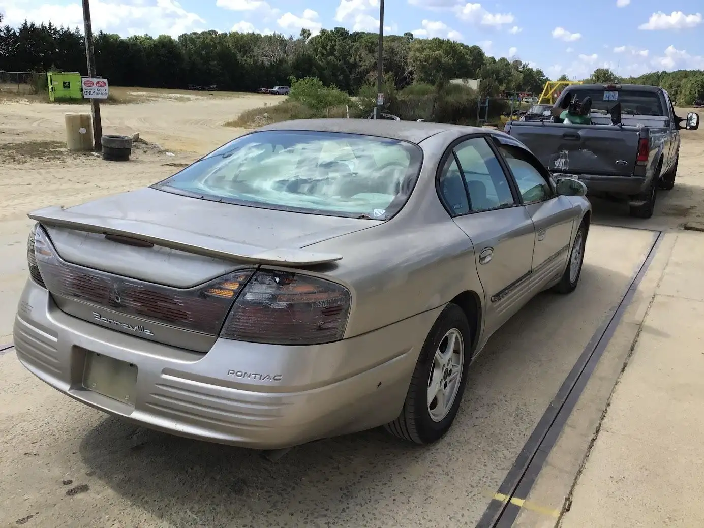 Photo of 2002 Pontiac Bonneville