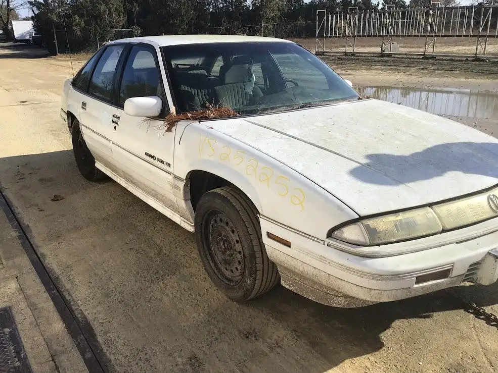 Photo of 1996 Pontiac Grand Prix