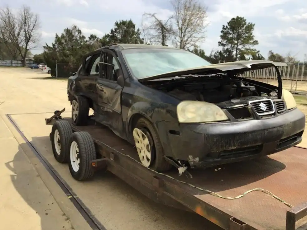 Photo of 2005 Suzuki Forenza