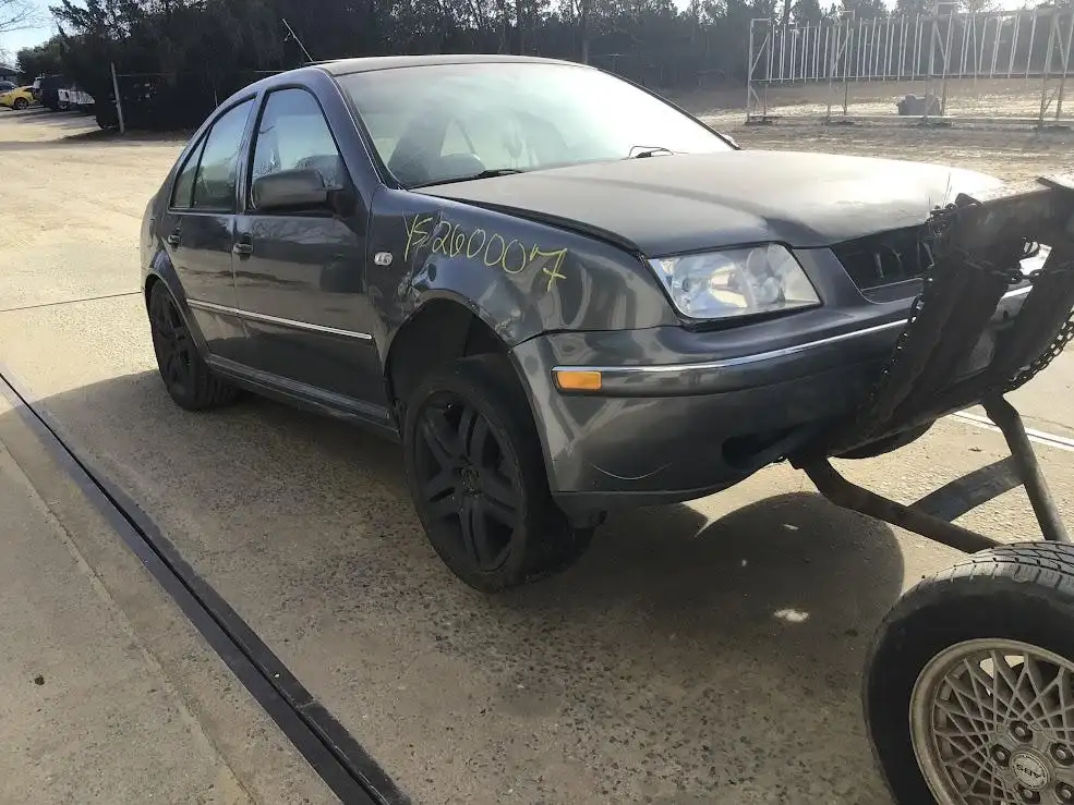 Photo of 2004 Volkswagen Jetta