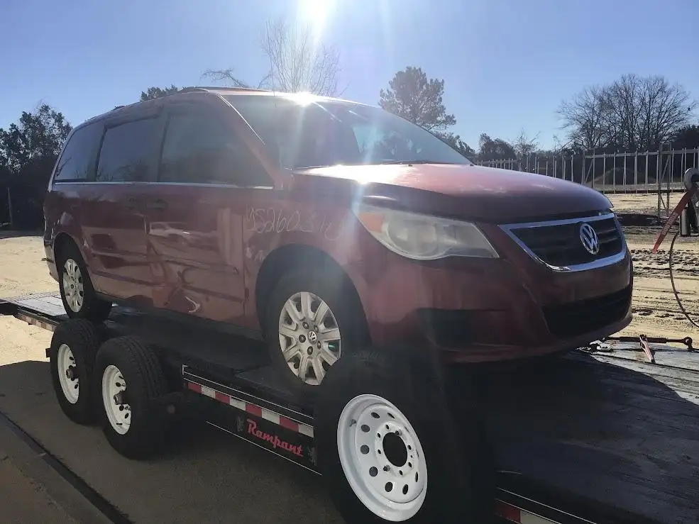 Photo of 2009 Volkswagen Routan