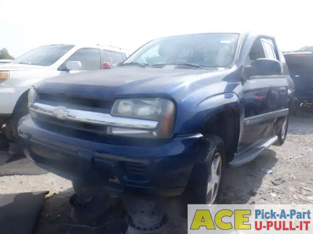Photo of 2004 Chevrolet Trailblazer