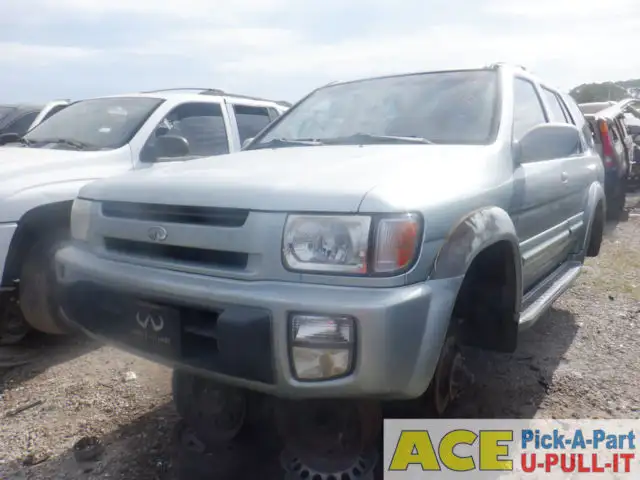 Photo of 1999 Infiniti Infiniti Qx4