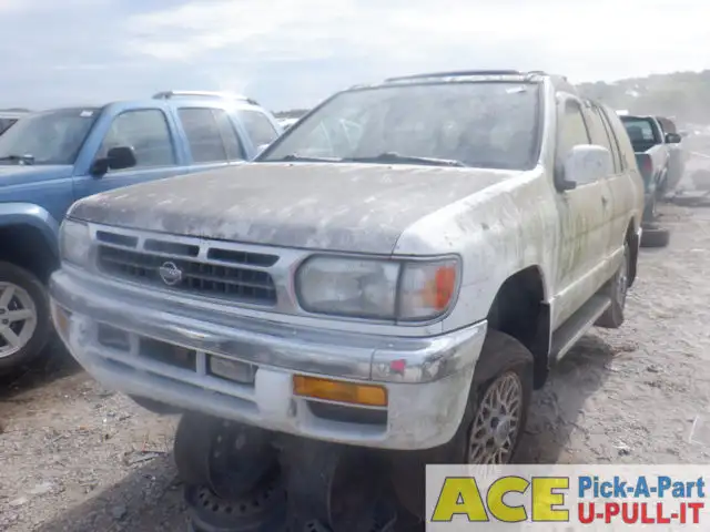 Photo of 1998 Nissan Pathfinder