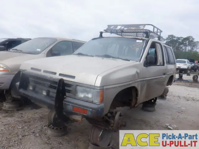 Photo of 1991 Nissan Pathfinder