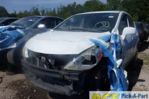 Photo of 2011 Nissan Versa