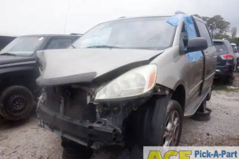 Photo of 2004 Toyota Sienna