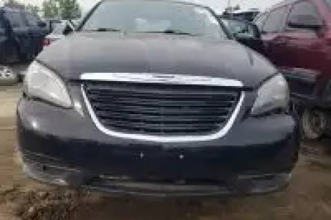Photo of 2013 Chrysler 200