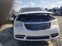 Photo of 2014 Chrysler Town & Country