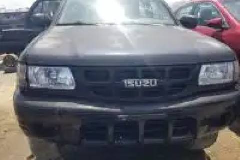 Photo of 2001 Isuzu Rodeo