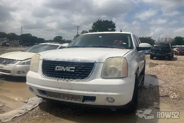 Photo of 2007 GMC Yukon Denali