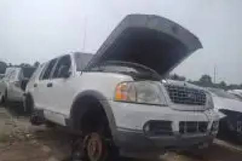 Photo of 2003 Ford Explorer