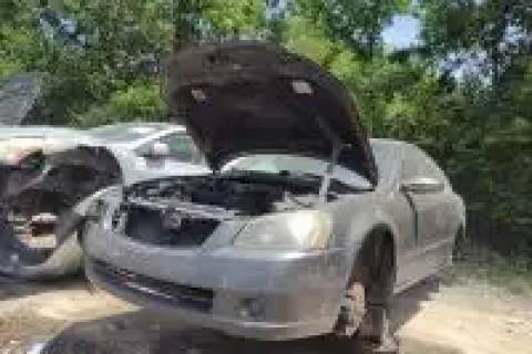 Photo of 2005 Nissan Altima
