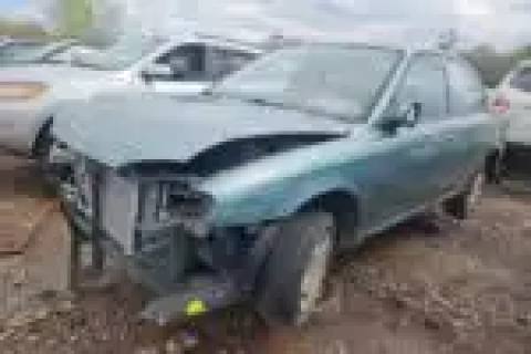 Photo of 2000 Kia Sephia