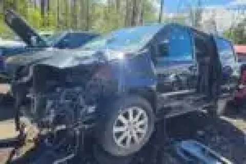 Photo of 2013 Chrysler Town & Country