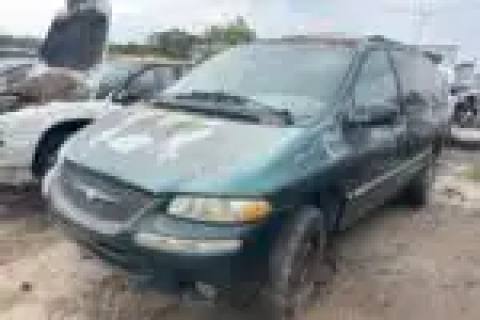 Photo of 1999 Chrysler Town & Country