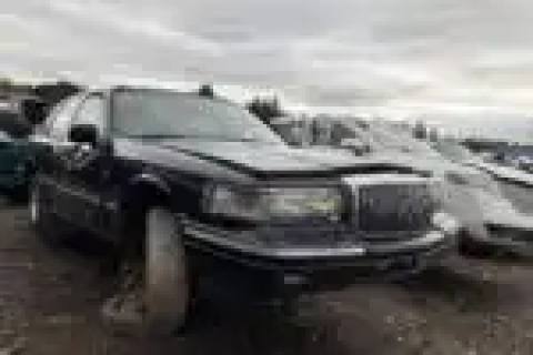 Photo of 1997 Lincoln Town Car