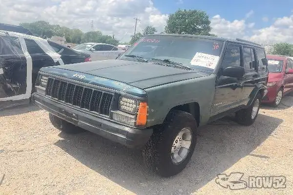 Photo of 1999 Jeep Cherokee