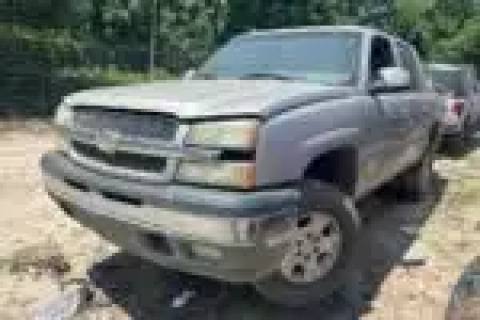 Photo of 2005 Chevrolet Avalanche