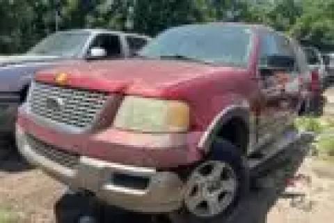 Photo of 2004 Ford Expedition