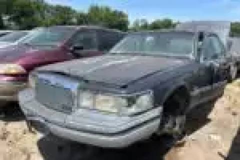Photo of 1993 Lincoln Town Car