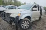 Photo of 2014 Chrysler Town & Country