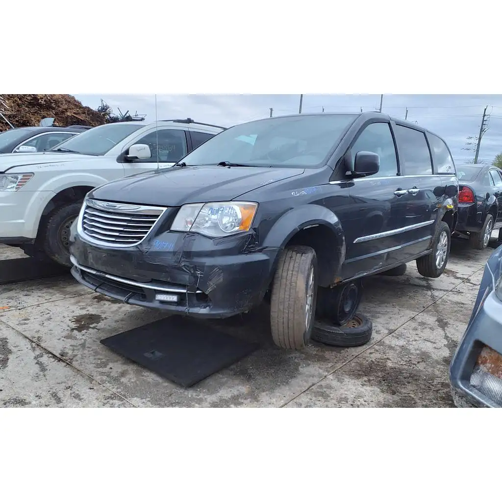 Photo of 2011 Chrysler Town & Country