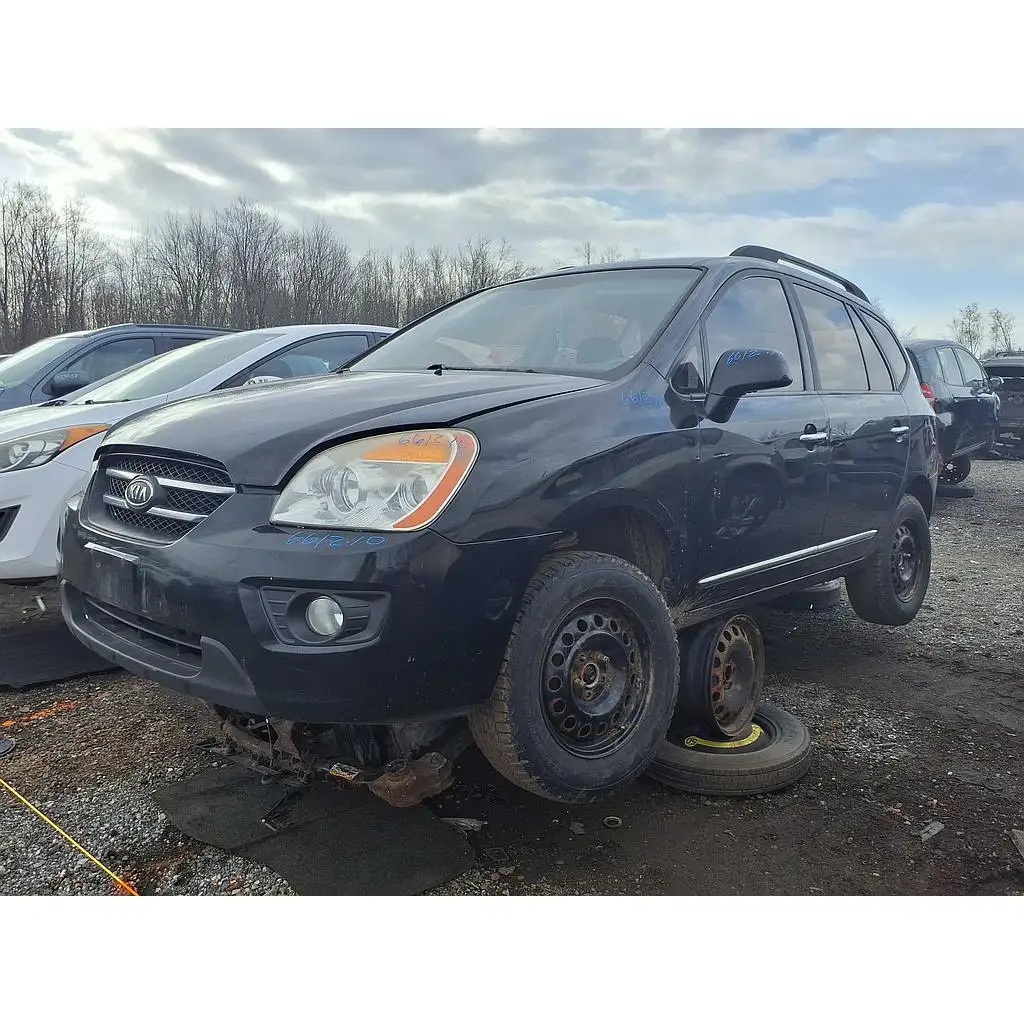 Photo of 2010 Kia Rondo